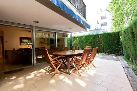 Ground Floor With Garden A Few Meters From The Sea *