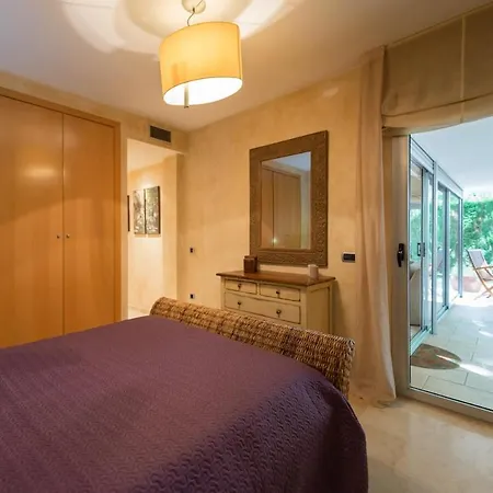 Ground Floor With Garden A Few Meters From The Sea