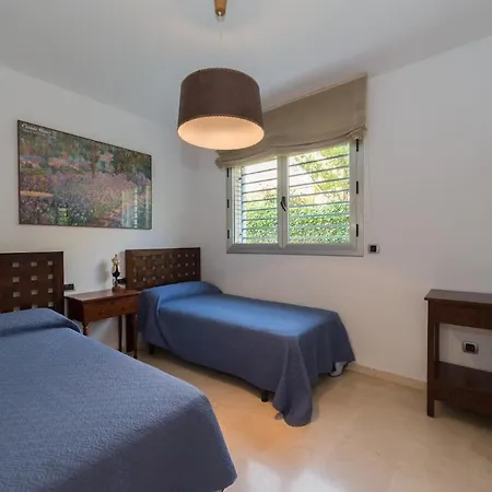 Ground Floor With Garden A Few Meters From The Sea Apartment *