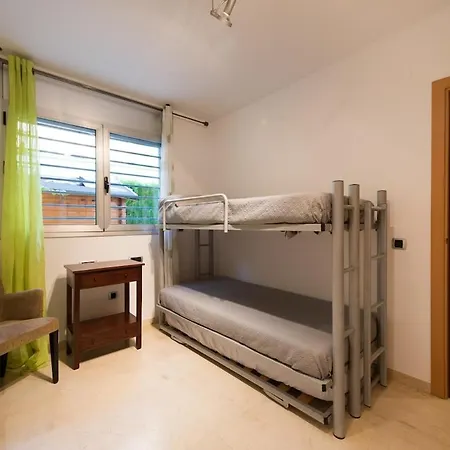 Apartment Ground Floor With Garden A Few Meters From The Sea